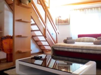 Temporary House - Milan San Babila