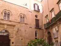 BeeClaire Guest House