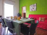 Cheap & Chic Apartments