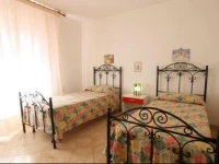 Cotriero Pineta White House