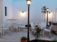 La Corte E Le Stelle