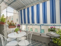 B&B A Home For Holiday