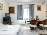 Behind St.Peter Apartment