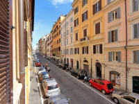 Charme Monti Small Terrace