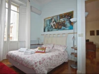 House and the City - Colosseum Apartments