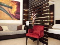 Les Fleurs Luxury House