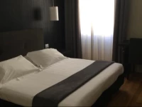 Rhome Terminal Guest House