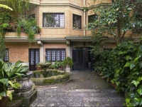 Vatican House Apartment