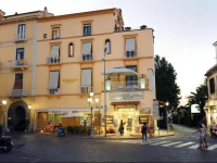 La Piazzetta Guest House