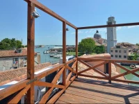 Sea to Sky Apartments Faville