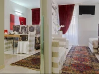 Rensi Halldis Apartment