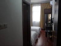 Shanghai Junhang Holiday Hotel