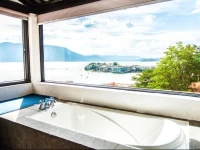 Shuanglang Hill House