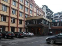 Emeishan Longteng Business Hotel