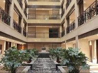 Fuzhou Dongbai Zhouji Hotel