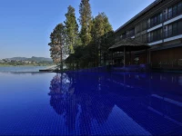 Baiyun Lakeside Hotel