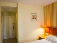 Home Inn Guangzhou Middle Jiefang Road Gongyuanqian Metro Station