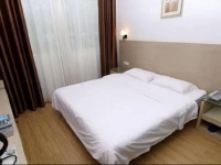 Penglai Business Hotel