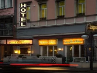 Hotel am Kochbrunnen 3*