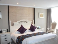 Wushan Pleasure Hotel