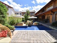 Lijiang Tricolor Cloud River Resort Hotel