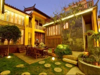 Lijiang Flower & Villa Hot Spring Inn