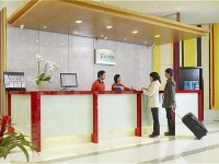 Holiday Inn Express Zhabei Shanghai 4*