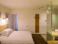 Motel Beijing Shilihe Metro Station