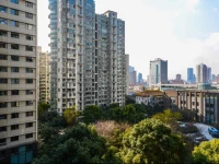 City Life Service Apartment - Top of City