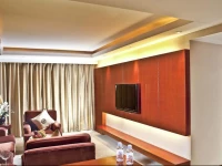 Onehome Yalong International Hotel