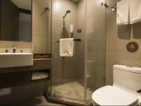 Home Inn Plus Shanghai Chifeng Road Metro Station