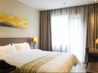 Home Inn Plus Shanghai Wujiaochang