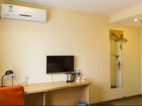 Home Inn Shanghai Century Park