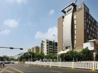 Maple Leaf Fashion Hotel