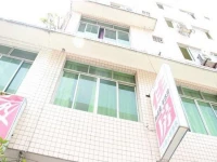 Shuangliu Dengs Guesthouse