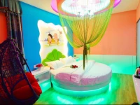 Xia Da Wei Zi Du Jia Wu