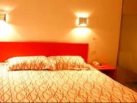 Pod Inn Xian Bell Tower Central