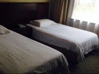 Golden Bridge Holiday Hotel