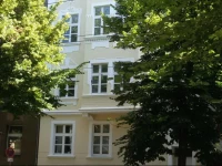 Apartment HГјttenstr