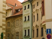 Clementin Old Town 4*