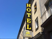 Kaiser Am Wiener Platz