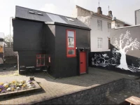 FГЎlkinn Guesthouse