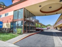 Rodeway Inn & Suites Anaheim by the Convention Center