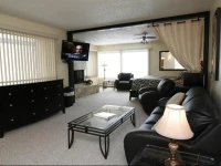 Anchorage Uptown Suites 1*