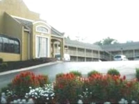 Quarters Inn & Suites