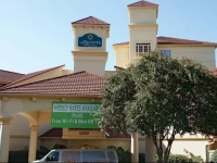 La Quinta Inn & Suites Atlanta Perimeter Medical Center