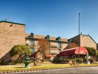 Best Western Chateau Louisiana Suite Hotel