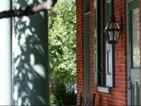 Bird-in-Hand Village Inn & Suites