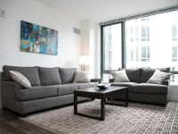 199 N Harvard Street