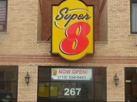 Super 8 Brooklyn
